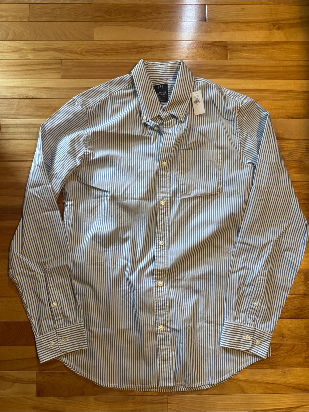 GAP Men's White and Blue Pinstripe Button-Up Shirt